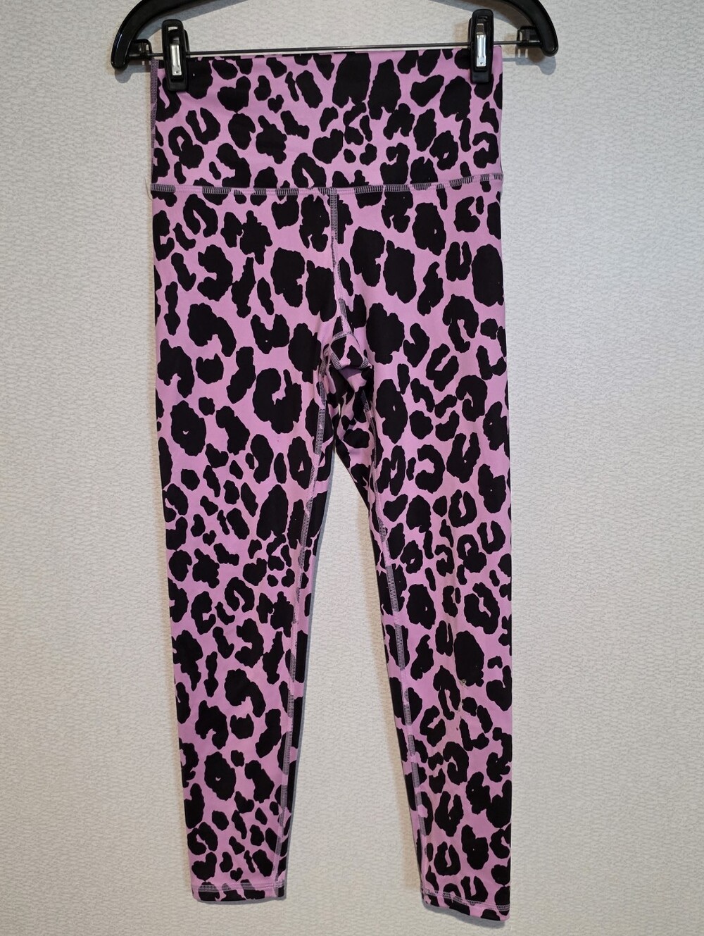 Fleo El Torro Pink And Black Leopard Print High Rise Leggings Medium